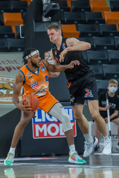 定背后的重 定背后的重