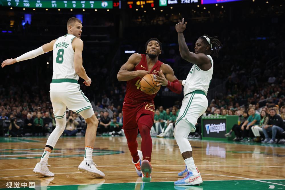 对球迷与俱 对球迷与俱