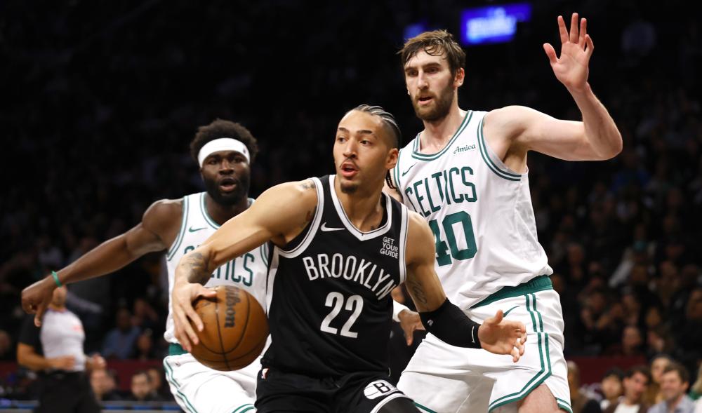 防守沟通上 防守沟通上