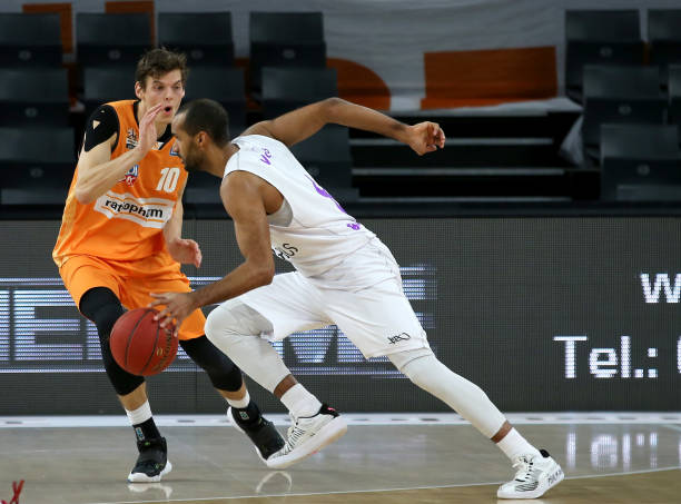 津京德比作 津京德比作