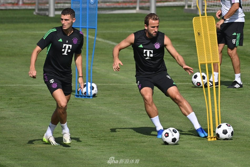 力的缺席都 力的缺席都